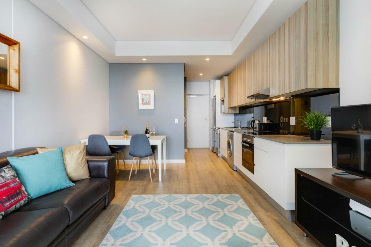 Backup-Powered Stylish Central Apartment Near Table Mountain Fokváros Kültér fotó
